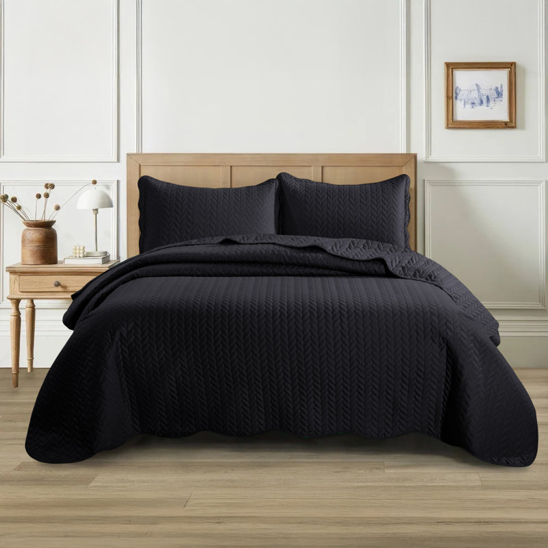 Embossed Quilted Bedspread Set – Ultra Soft Microfiber Coverlet With Pillow Shams, Hotel-Style Bedding For All Beds, Black