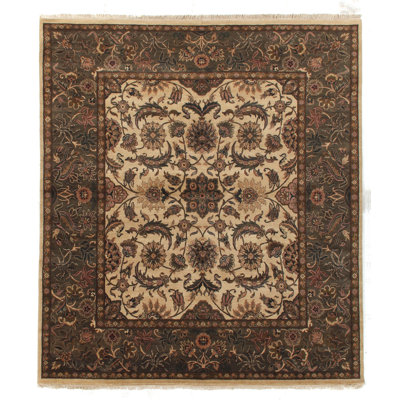 Moghul Hand Woven Wool Oriental Area Rug