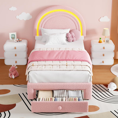 Lit plateforme princesse en polaire berbère pour enfant, avec cadre de lit double capitonné et éclairage DEL, tiroir de rangement et tête de lit arc-en-ciel. Sommier à lattes en bois, montage facile, rose clair.
