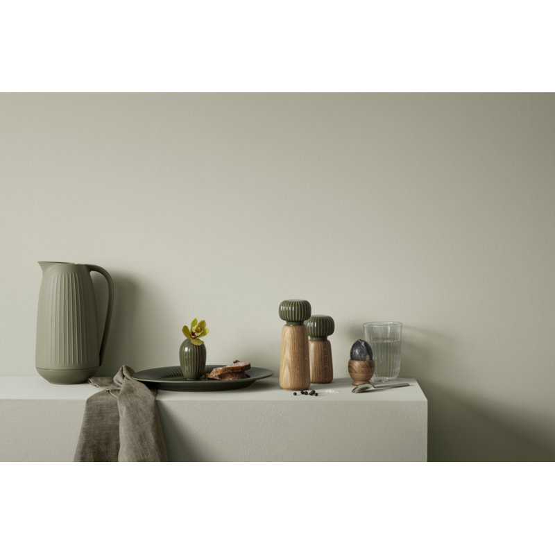 Hammershøi Salt & Pepper Mill, 5.7" H x 2.6" W x 2.6" D, Natural/Dark Green