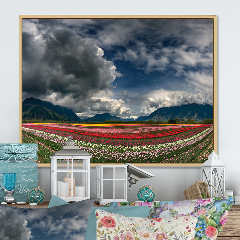 Champ de fleurs de nuages gris - œuvre d'art traditionnelle sur toile, H 30 po x l 40 po x P 1,5 po