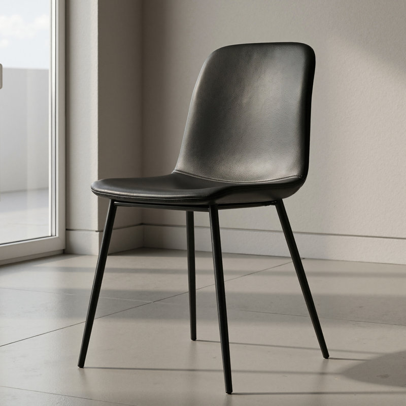 Chaise rembourrée en similicuir Kody , Cuir vegan noir minuit