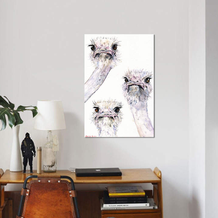 «Ostriches» par George Dyachenko - reproduction d'art sur toile tendue, H 40 po x l 26 po x P 1,5 po, Toile tendue