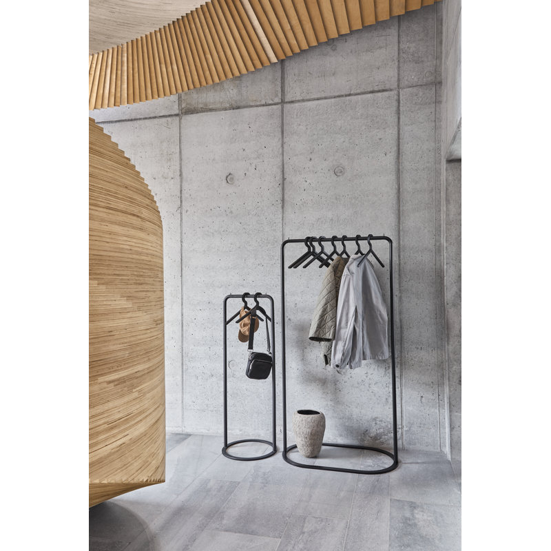 Illusion Hanger
