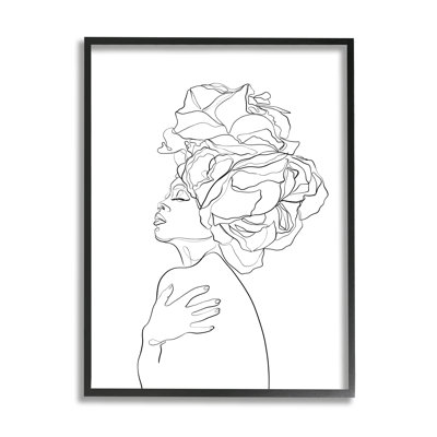 Femme allongée avec un couvre-chef minimalisme