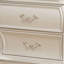 Table de chevet 2 tiroirs Pearl White avec pieds Queen Anne