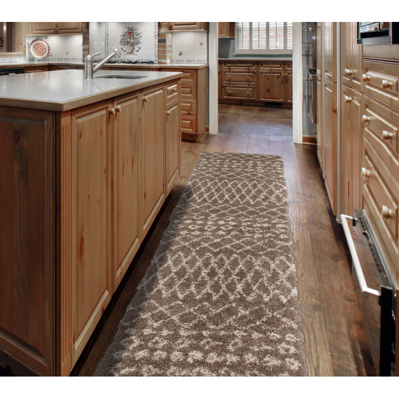 Blakeley Geometric Indoor Rug, Runner 2'2" x 6'