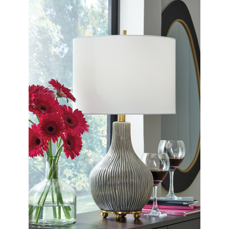 Lampe de table Judlen