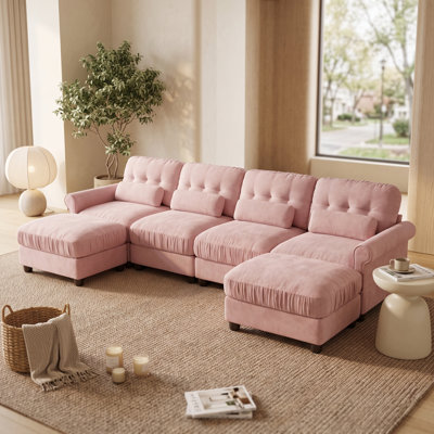Canapé modulaire 4 places en chenille souple à volants, style transitionnel, avec 2 poufs, dossier capitonné et accoudoirs arrondis, rose