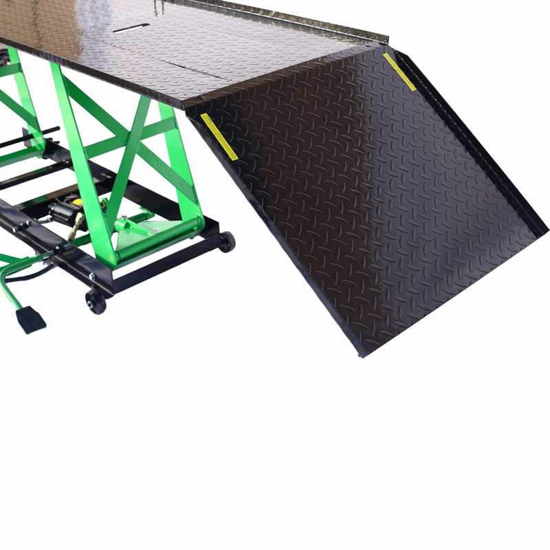 Élévateur pneumatique pneumatique 1000 lb Table élévatrice de capacité pour VTT / motocyclette mobile, vérin manuel / pneumatique robuste avec rampe amovible