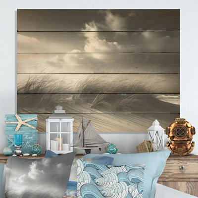 Black And White Beach Sand Grass Senery - Coastal Beach Sand Wood Wall Art On Natural Pine Wood