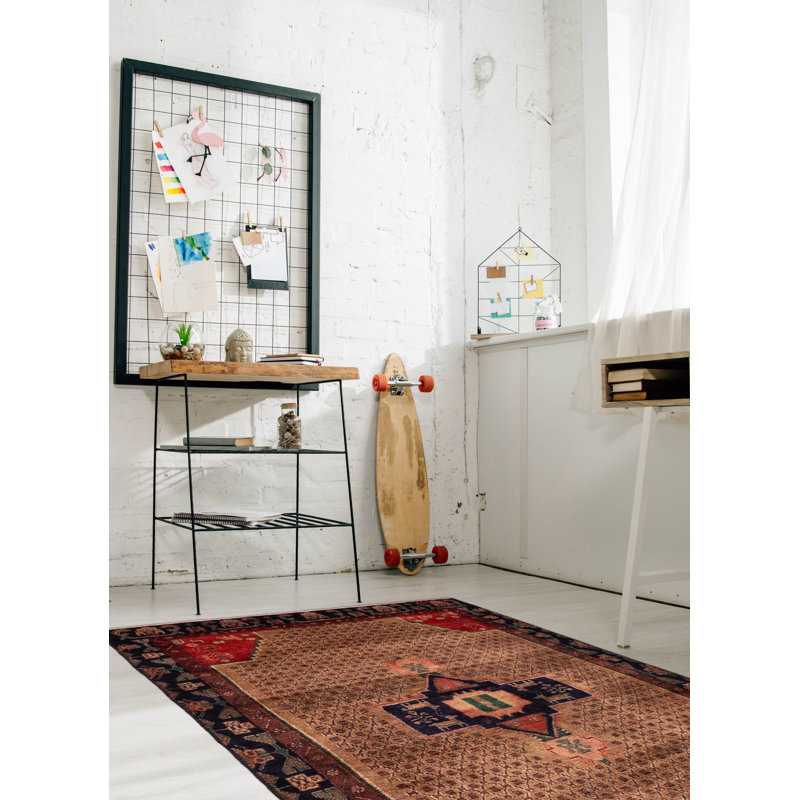Tapis brun Konya Anatolian 4 pi 9 po x 8 pi 6 po