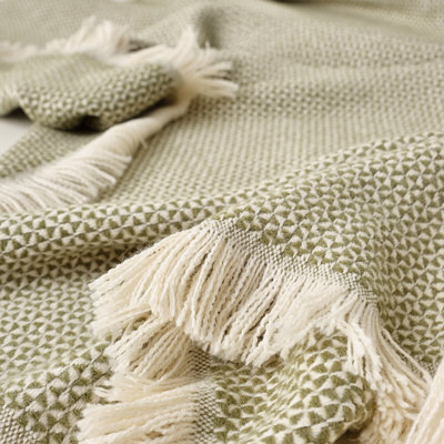Cosey Throw Blanket