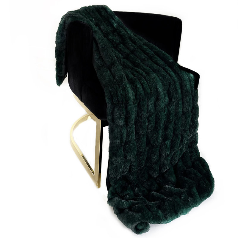 Couverture en fausse fourrure pelucheuse, L 102 po x L 116 po, Vert