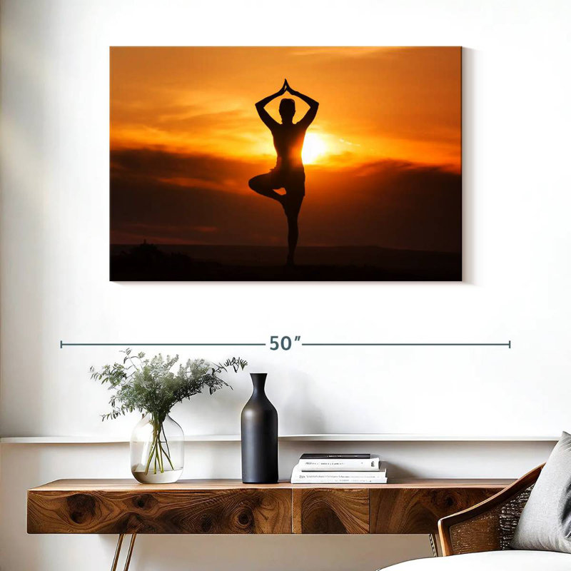 Silhouette de kerrick yoga au coucher du soleil, H 26 po x l 39 po
