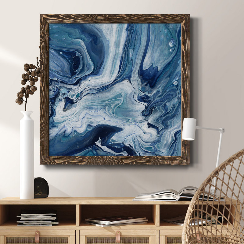 Arranging Sea Glass - Peinture sur toile encadrée, H 20 po x l 20 po x P 1,5 po, Cadre noyer