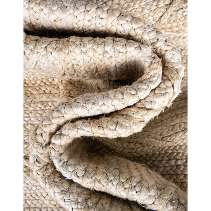 Tapis beige tressé à la main Carlotta, Rectangle 6 pi 1 po x 9 pi