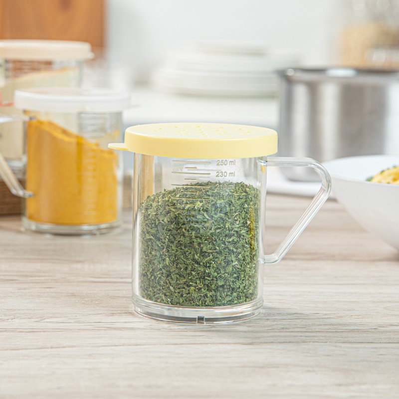  Shaker en plastique Spice Shaker 1 pte, drague d'assaisonnement durable avec couvercle grossier jaune, shaker transparent pour les cuisines commerciales, les pizzérias et les boulangeries
