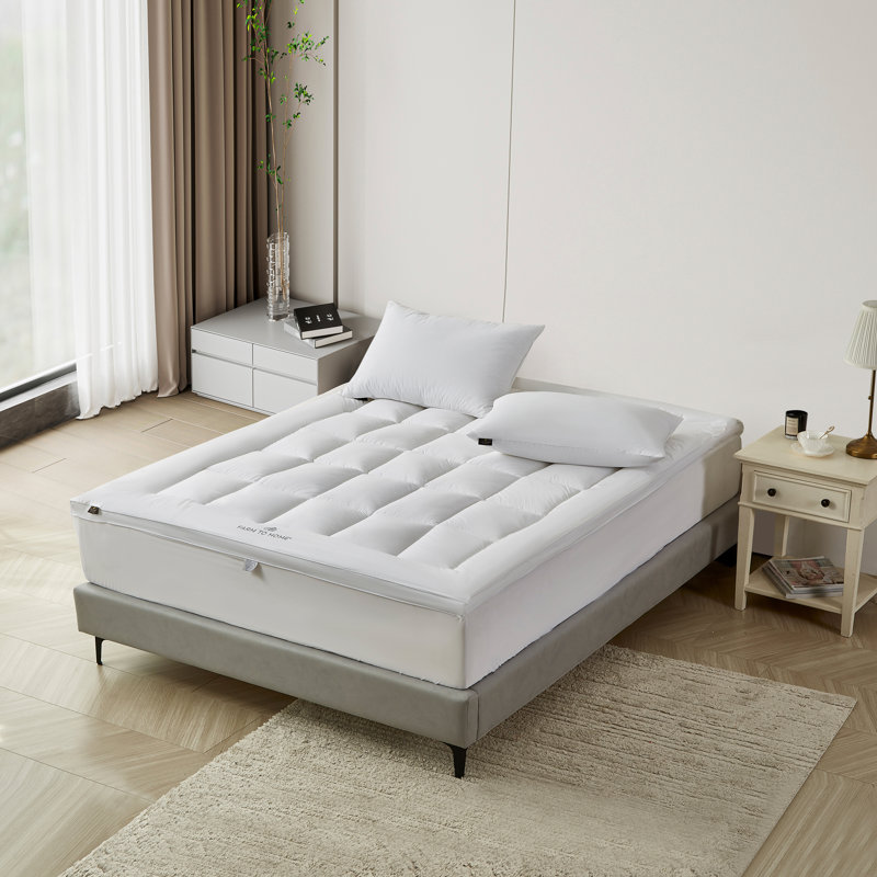 California King White Down Alternative Featherbed Topper