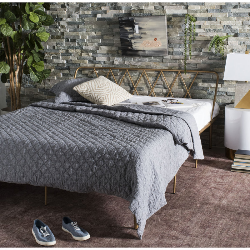 Cejas Metal Open-Frame Bed, Full