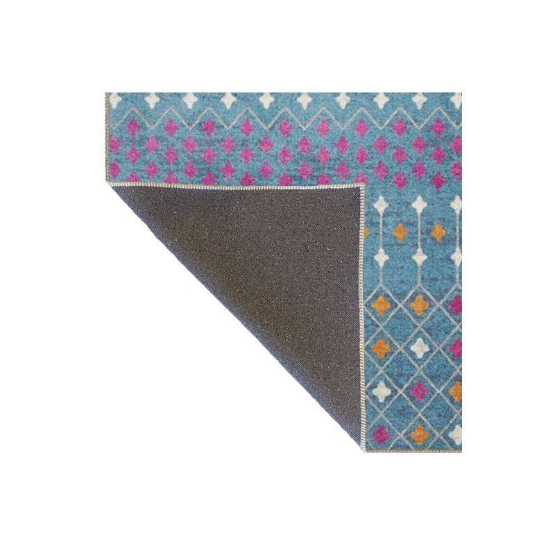 Tapis bleu Baklava, Sous-tapis carré 3 pi 3 po inclus