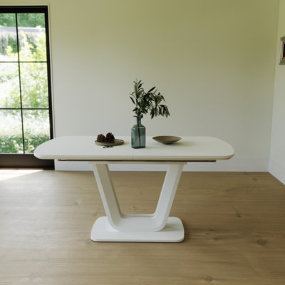 Table de salle à manger, table de salle à manger en panneau de fibres à densité moyenne et table de salle à manger extensible de style industriel moderne avec pieds en forme de U, convenant à la maison et au bureau