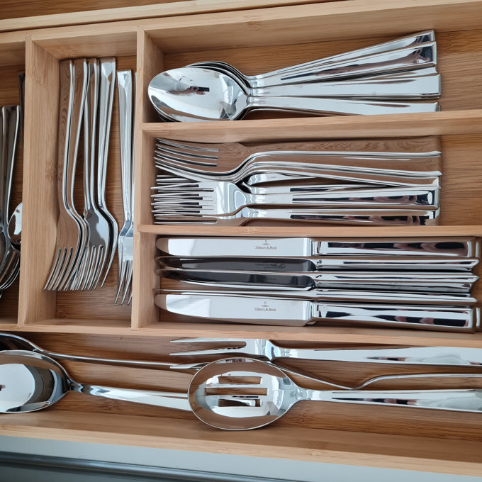 Villeroy & Boch Victor 46 Piece 18/10 Stainless Steel Flatware Set
