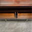 Table basse luxueuse à panneau de rangement en bois massif-587568771
