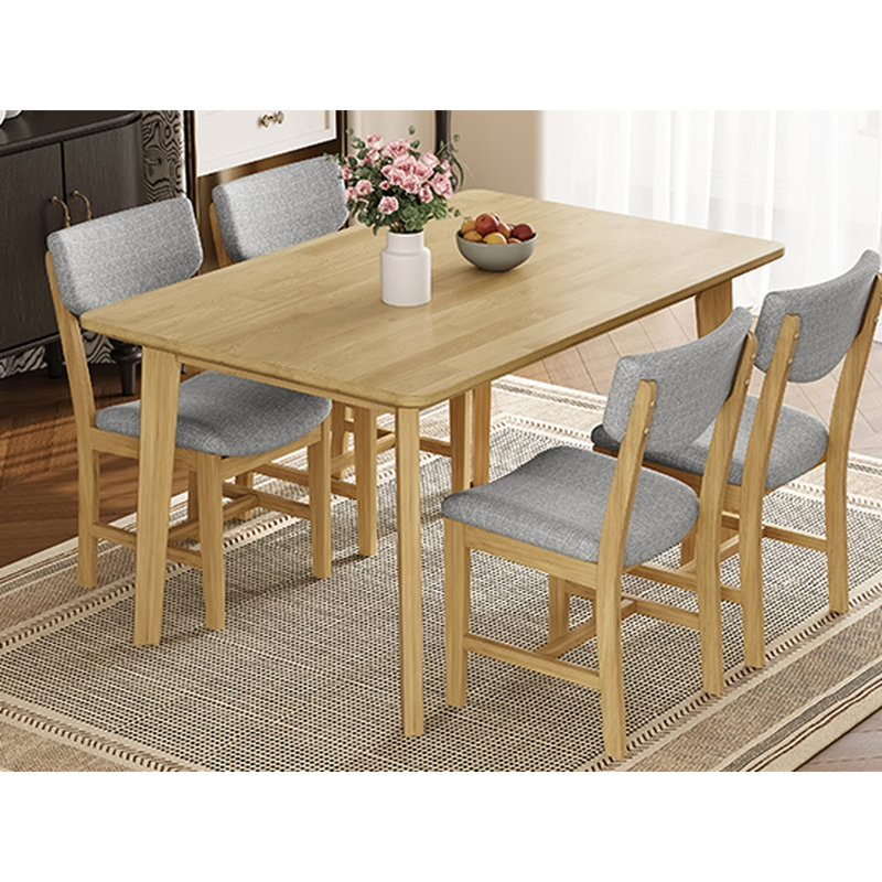5 tables de salle à manger rustiques au design fonctionnel: 1 table en bois + 4 chaises rembourrées