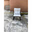 Fauteuil à bascule et chaise basse