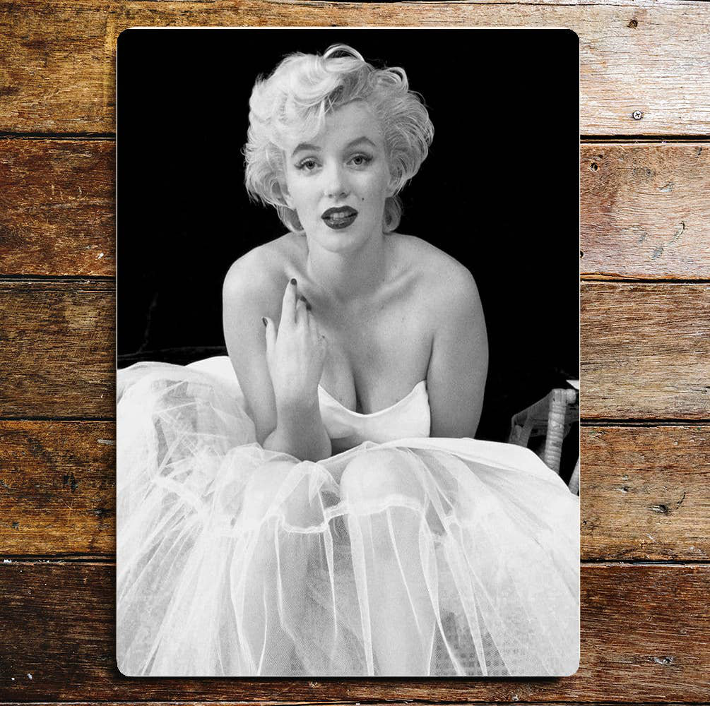 Entertainment Wall Decor on Metal