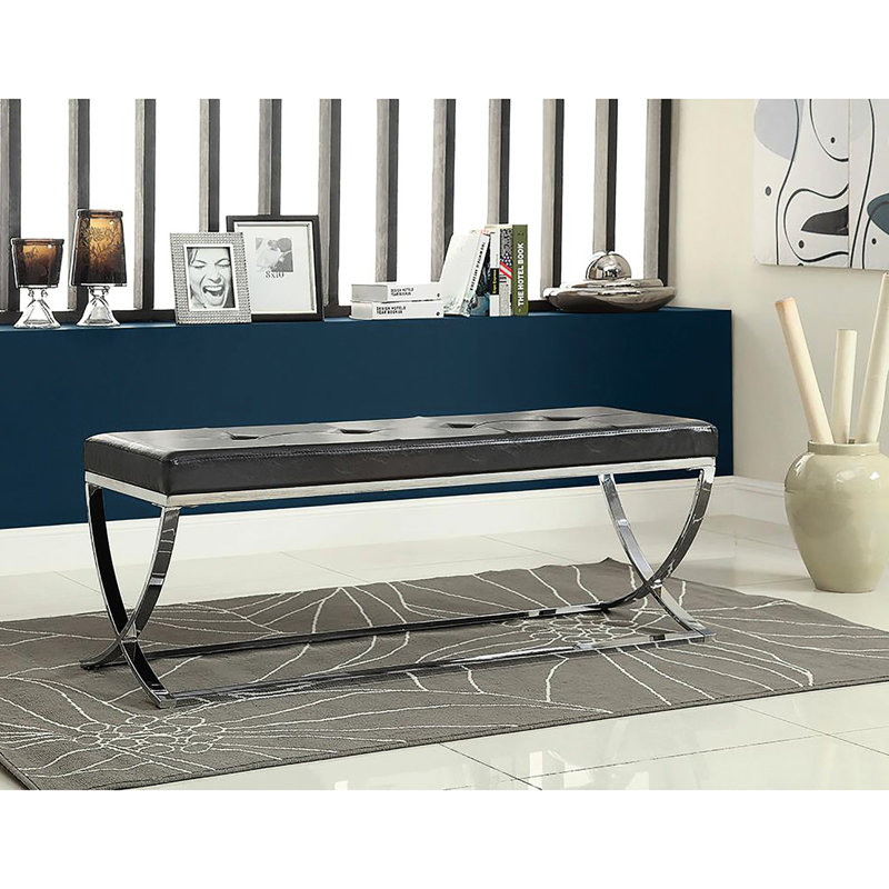Banc moderne noir avec détails élégants et surface de revêtement pour l'espace