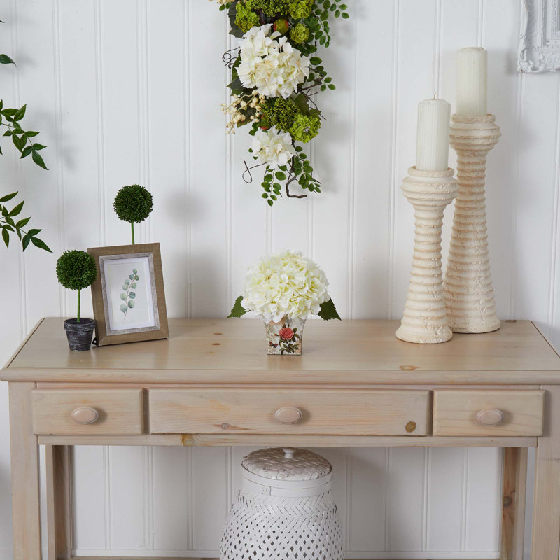 Arrangement floral d'hortensias en pot, Crème