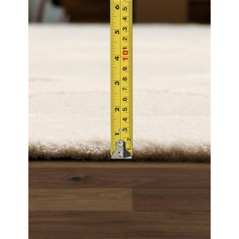 Geometric Area Rug in Ivory