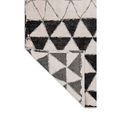 Rolyn Geometric Hand Loom Indoor / Outdoor Area Rug