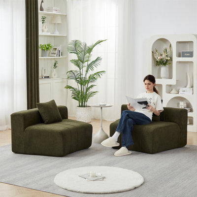 Chenille sectional sofa with 2 pillows