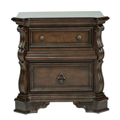 Ashyla 3 Drawer Nightstand w/ Felt Lined Top Drawer
