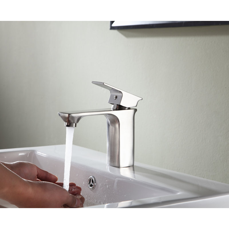 Promenade Single-Hole Single-handle Bathroom Faucet, Brushed Nickel