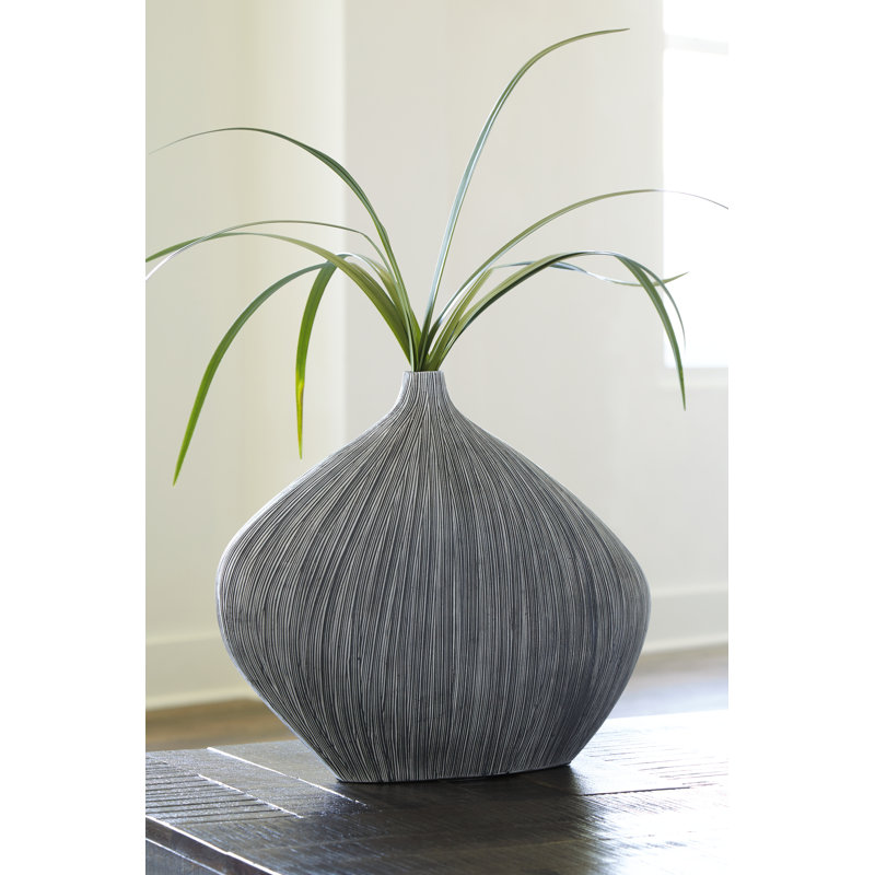 Carrissa Table Vase, 12.99" H x 15.75" W x 3.94" D