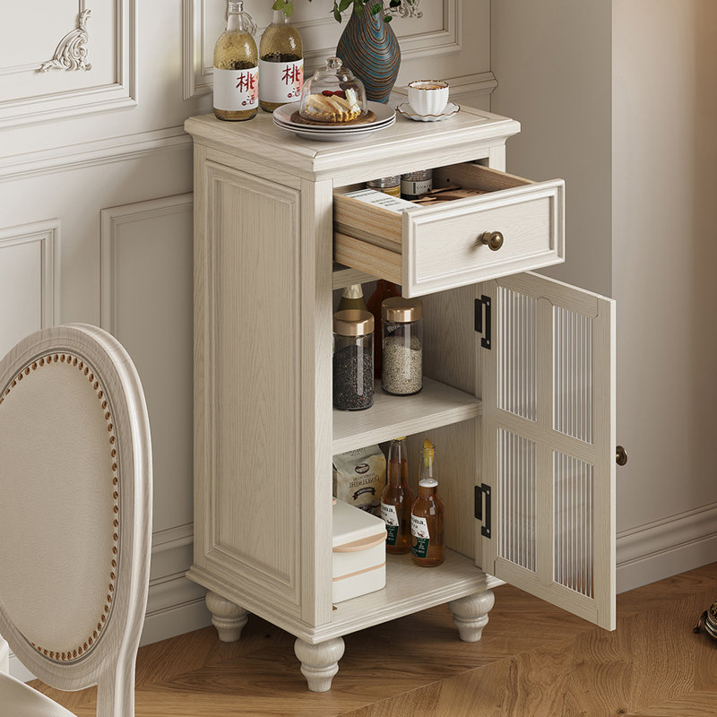 Armoire de rangement pour la maison
