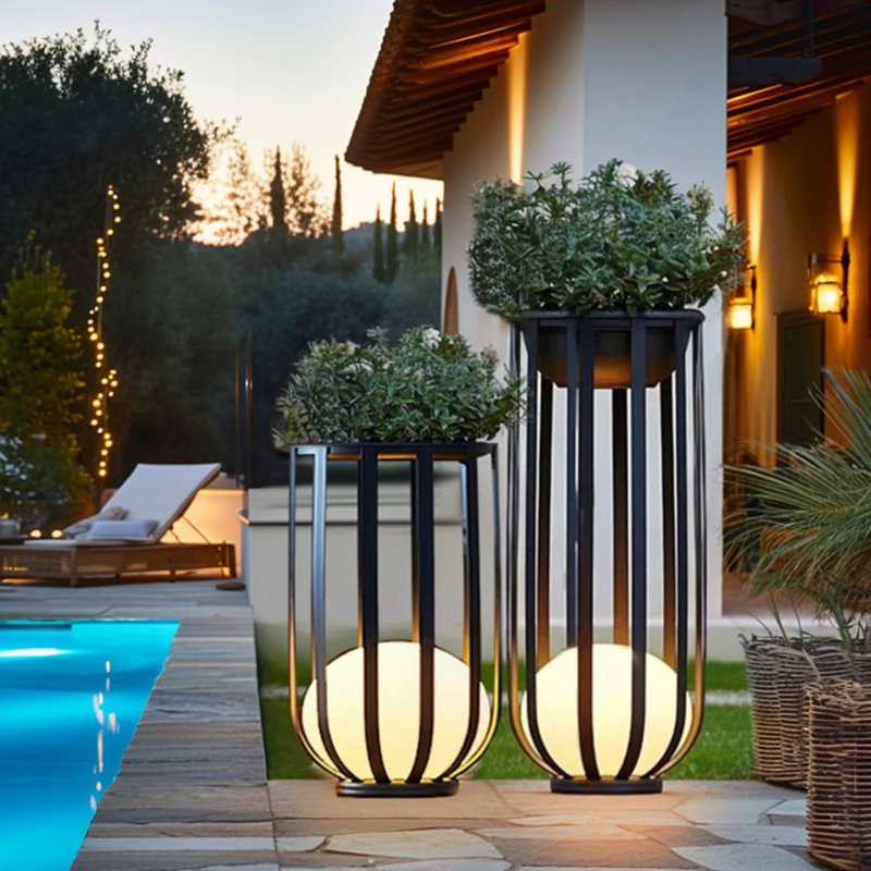 Lampe sur pied à DEL pour l'extérieur, H 22 po x l 16 po x P 16 po