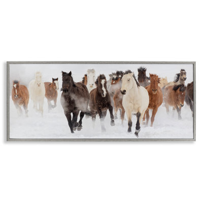 «Wild Horses Herd Foggy Winter Day Run Snow» par Danita Delimont - Peinture