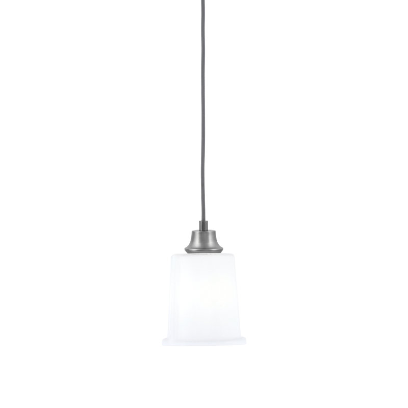 Luminaire suspendu Hudock illustré en finition graphite avec verre opale blanc 5,25 po