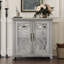 Élégant buffet avec 2 portes en miroir, gris, design creux, grain de bois 3D, pour le hall d'entrée et le décor spacieux avec tablette réglable, espaces de cuisine-628190992