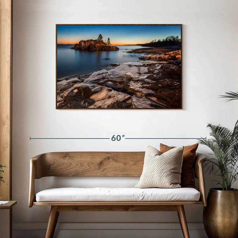 Lac Supérieur au crépuscule, Cadre flottant noyer, 43 po x 29 po
