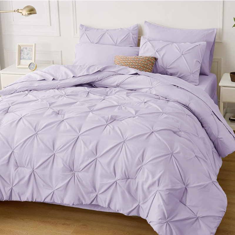 Bedsure Full Burgundy Pintuck Bed-in-a-Bag - Light Purple Pinch Pleat Comforter Set with Sheets, Pillowcases & Shams (Set of 7)