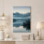 Toile enneigée sur un lac avec des pins-1790289375