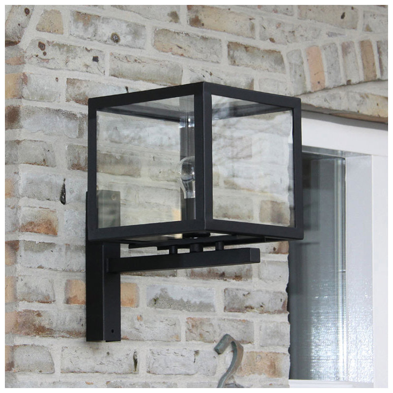 Outdoor Wall Lantern