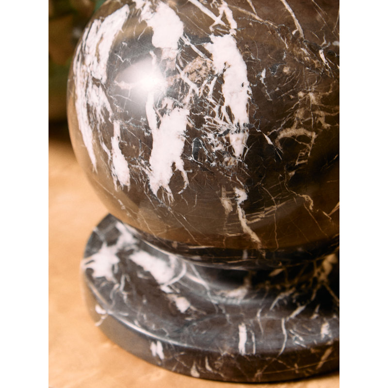 Akkash Abstract Figurines & Sculptures