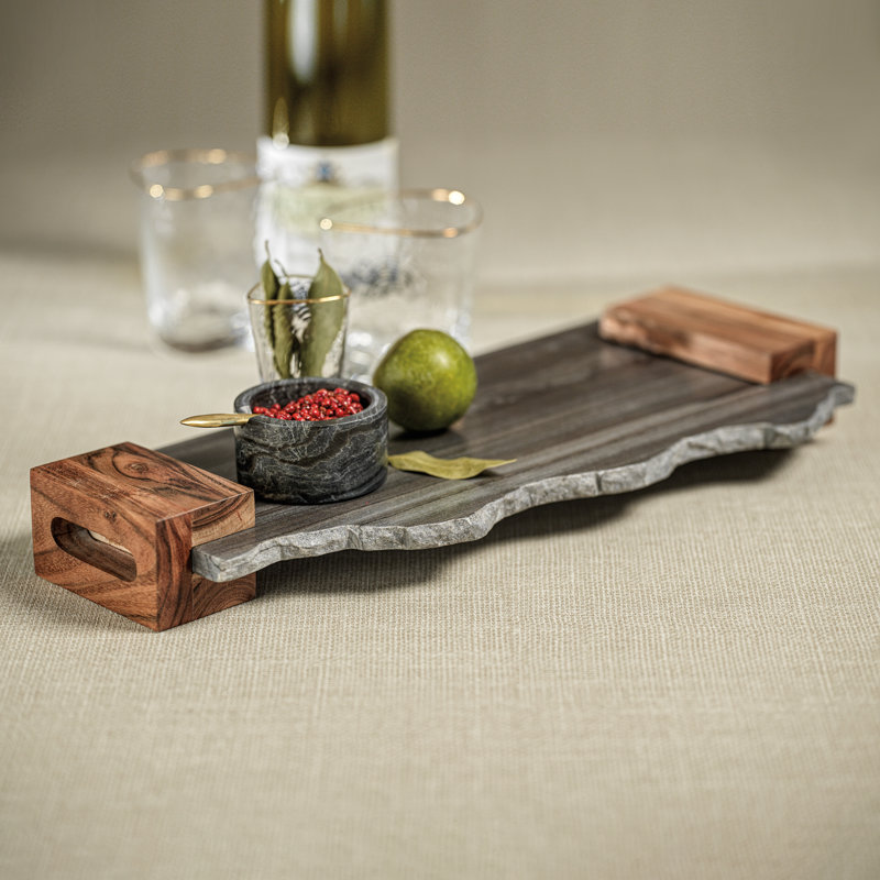 Plateau en marbre gris Kirkhill avec poignées en bois
